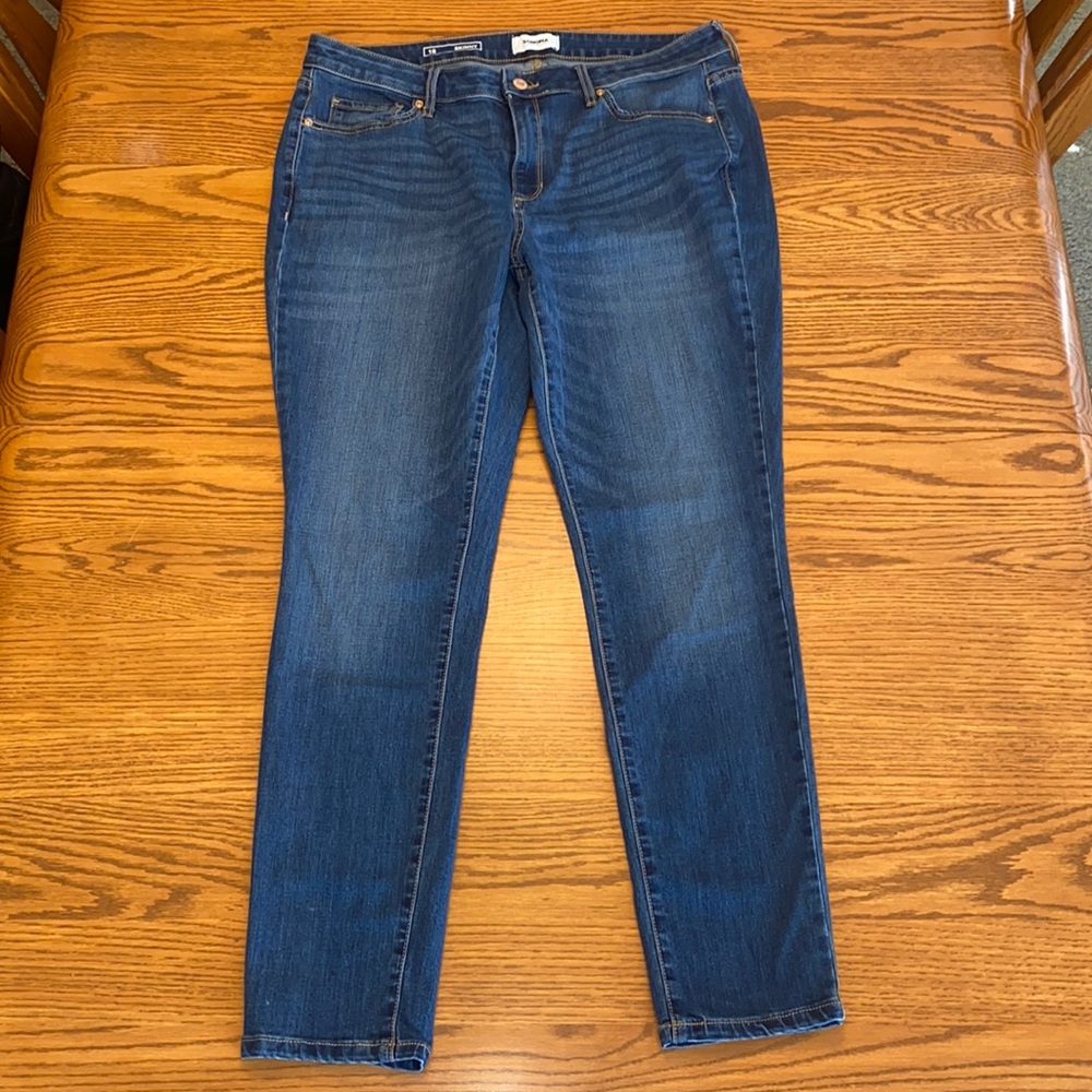 Sonoma- Skinny blue jeans sz 16